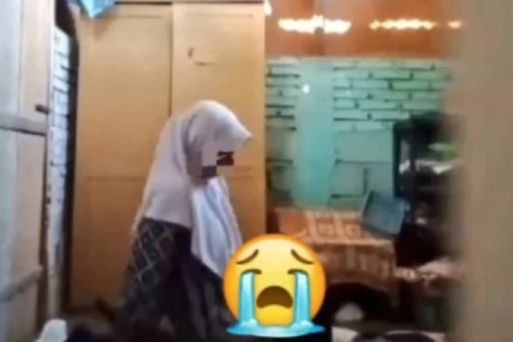 �BARU! Video Guru dan Murid MAN 1 Gorontalo Full Durasi No Sensor, Adegan Lebih Panas dari Sebelumnya!