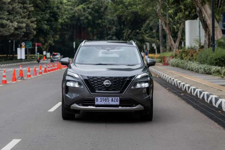 Mobil Hybrid Nissan X-Trail e-POWER Dipamerkan di IIMS 2025, Usung Teknologi Canggih yang Tidak Dimiliki Honda